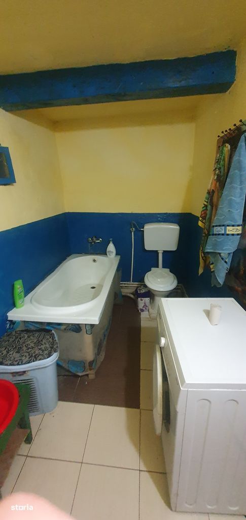 Casă 61 MP + Teren 889 mp - Centru - Chichiș - COD 5167