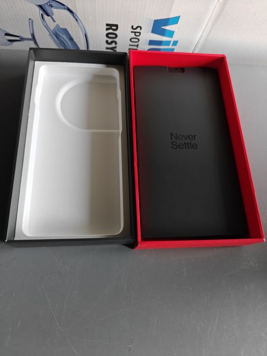 OnePlus 12 ca nou