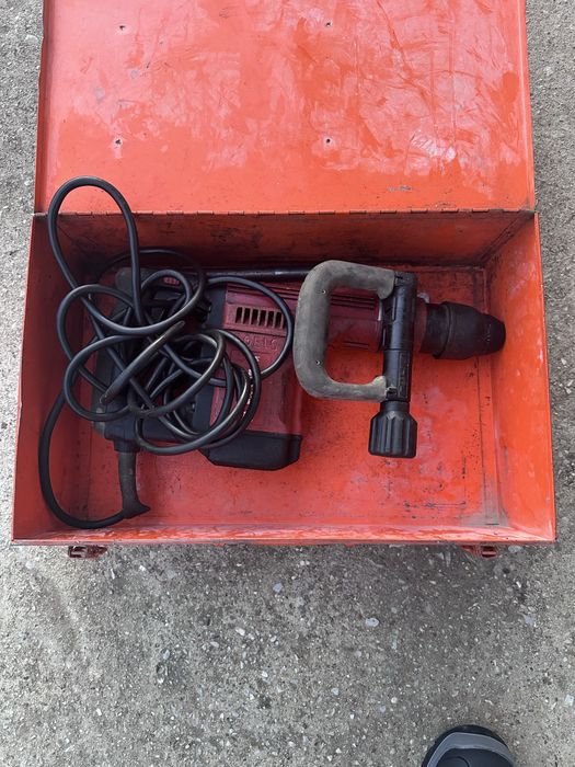HILTI  TE505  във добро състояние работи без отказно внос от холандия