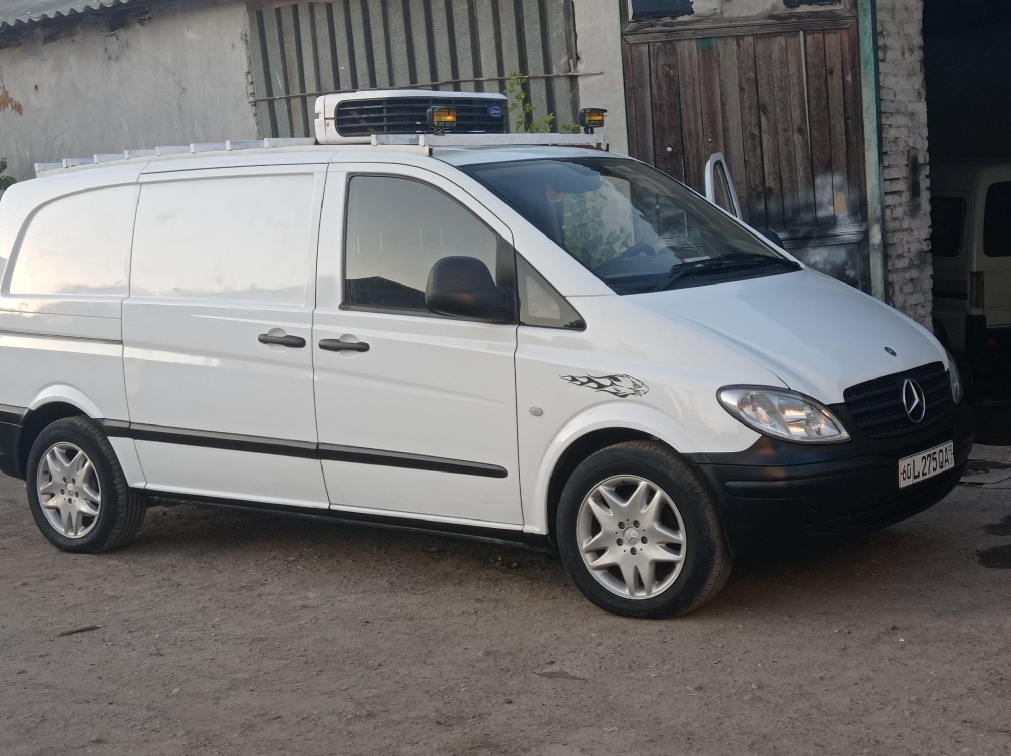 Mersadez Vito 10 000 y.e.