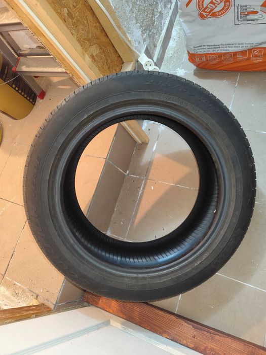 Pirelli SV 235/55/19