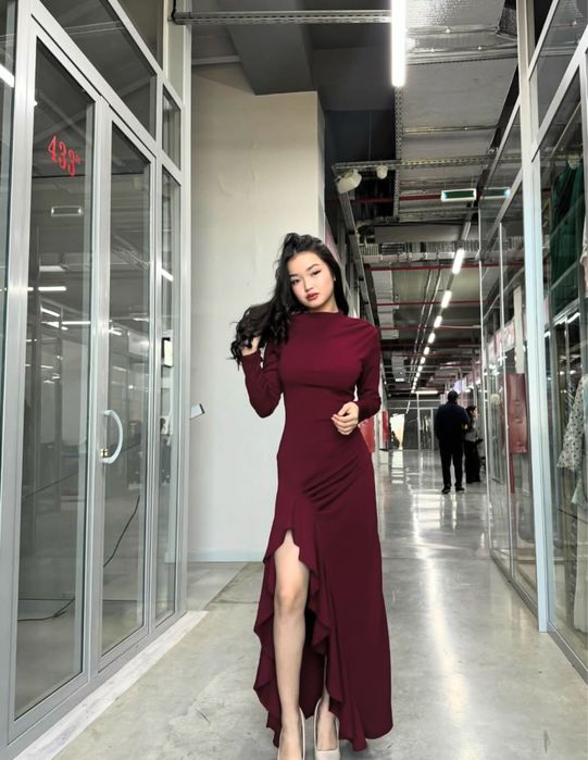 Продаю платье, срочно!