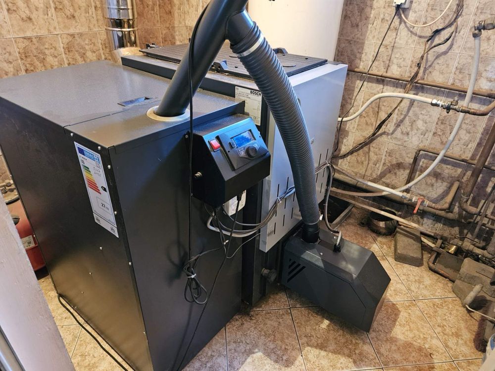 Bosch Solid 2000 B HNS 27 триходов котел