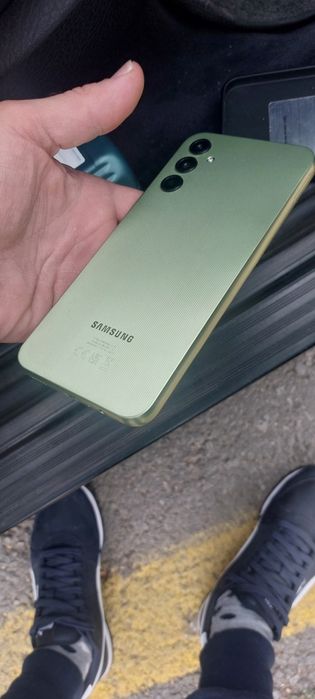 Samsung s22+ перфектен