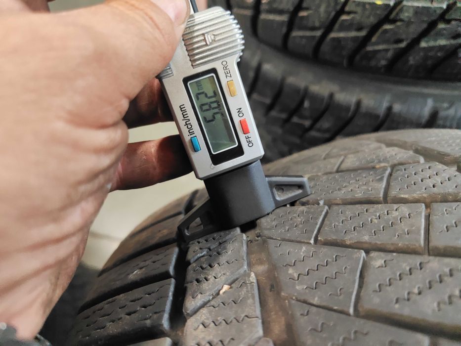 4бр. зимни гуми 255/50/19 Continental