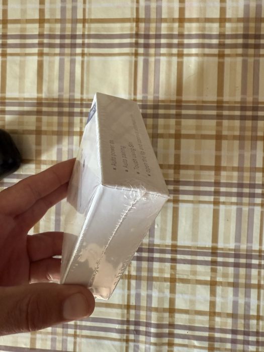 Наушник сотилади!