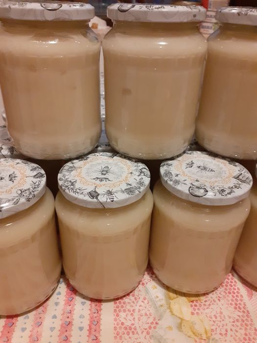 Vand miere de rapita și poliflora cu amorphă, tei, floarea-soarelui