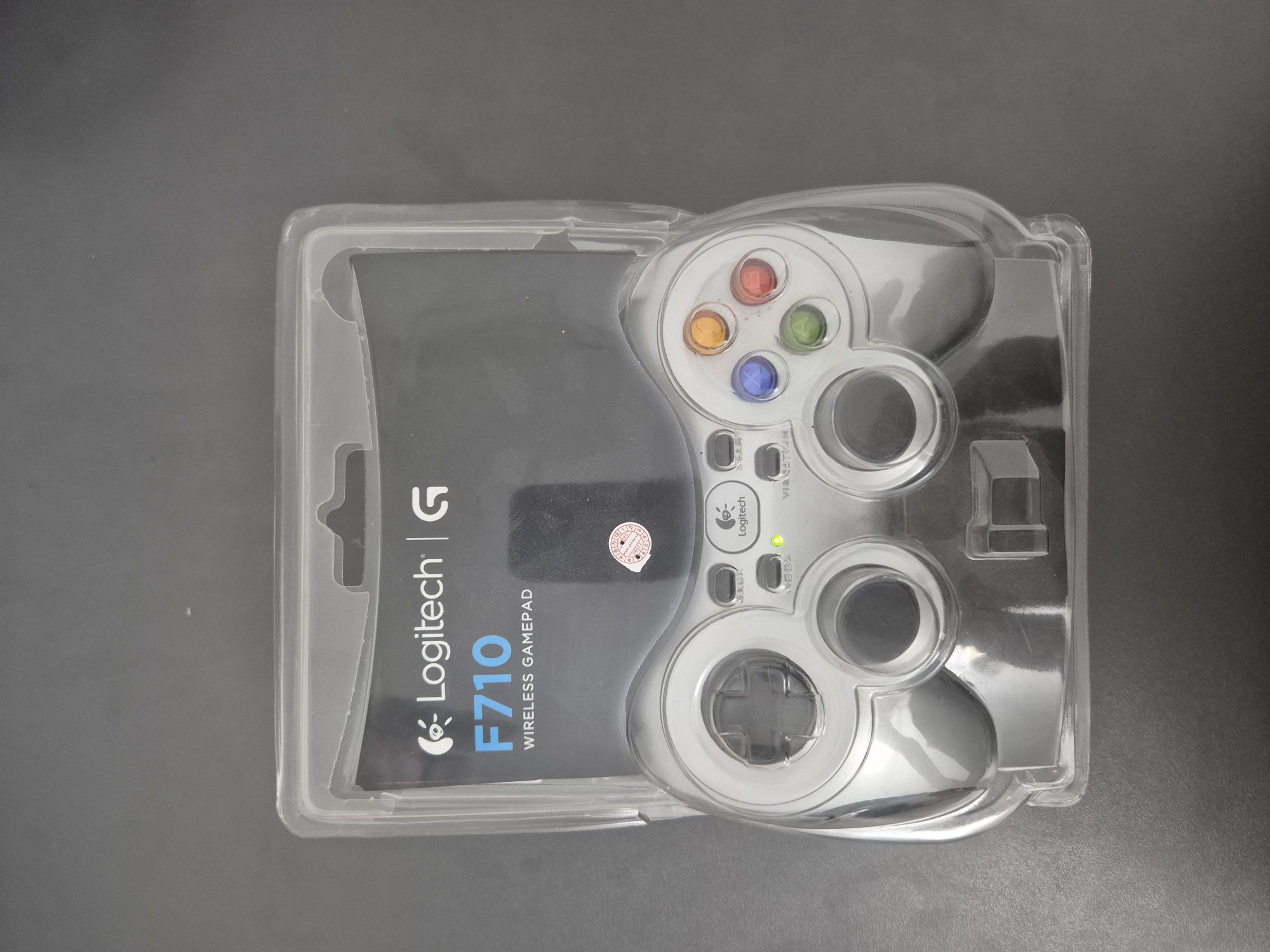 Logitech F710 Wireless Gamepad