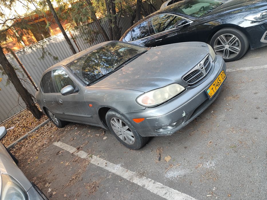 Nissan maxima 3 л