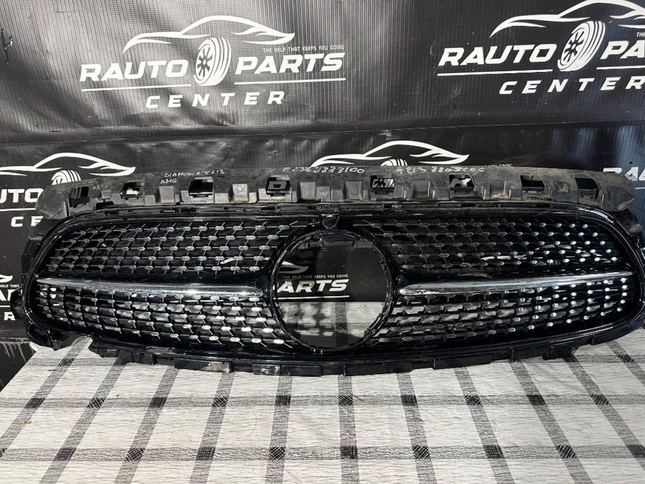 Grila bara fata Mercedes Benz E Class W213 AMG DIAMOND model cu camera