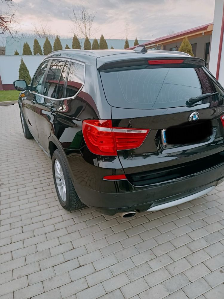 Vând BMW X3 foarte bine întreținut