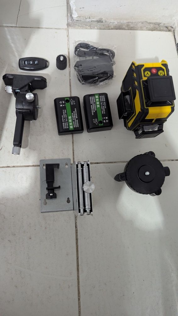Laser uroven 4 D explorer