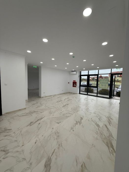 inchiriez spatiu comercial Oradea,Victoria Rezidential
