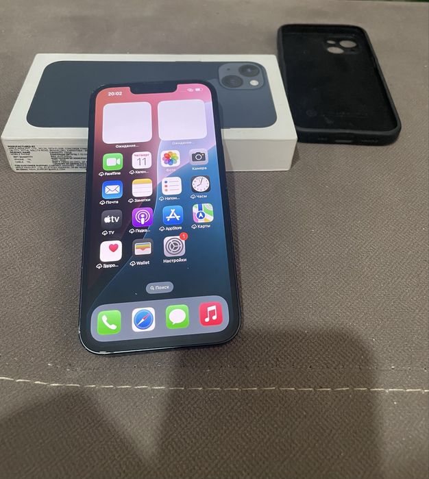Продам iPhone  13