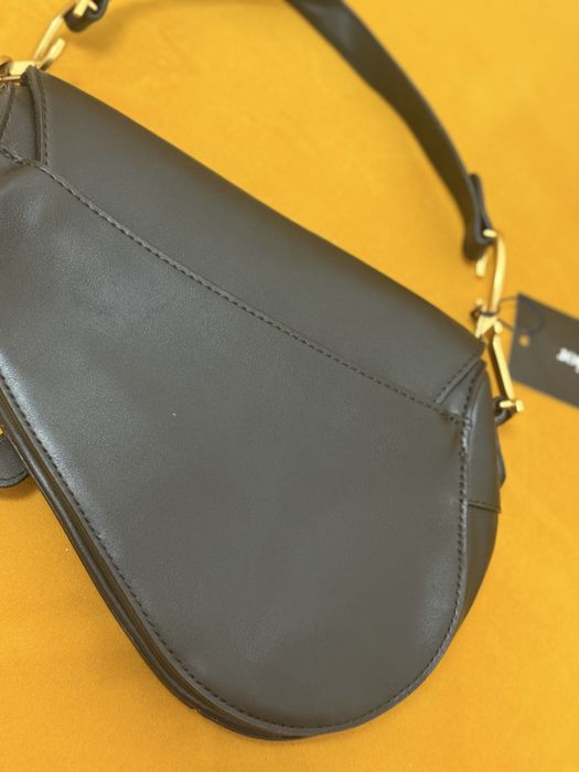 Geantă de designer din piele, model tip Saddle, nouă