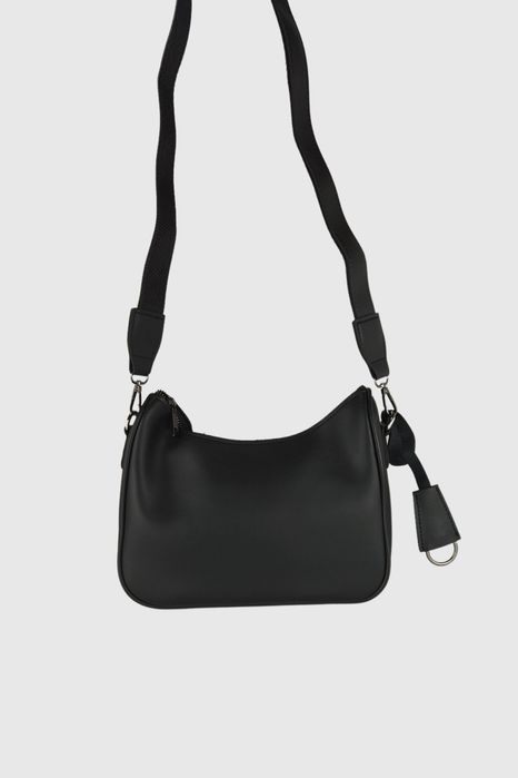 НОВО! ЛИКВИДАЦИЯ! Дамска чанта с монетник в черно