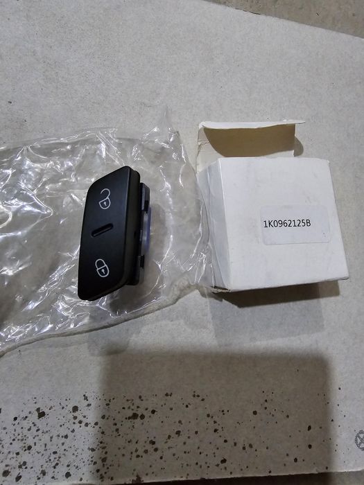 Buton Blocare uși VW nou în cutie
