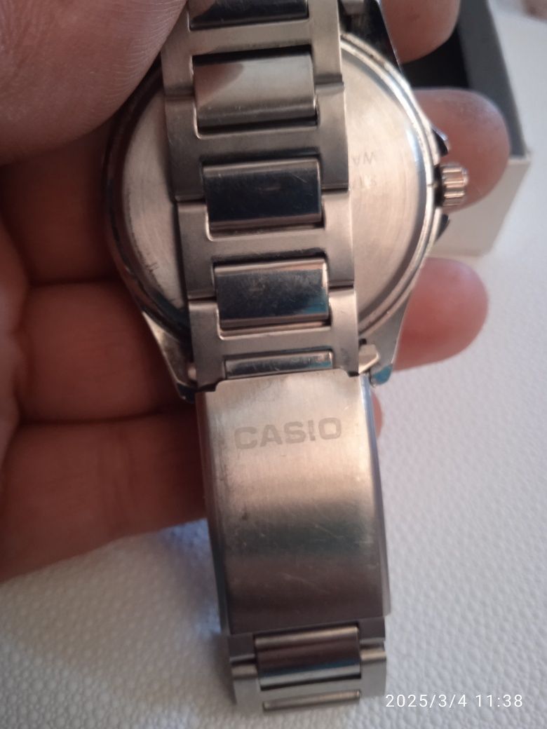 Часы наручные casio