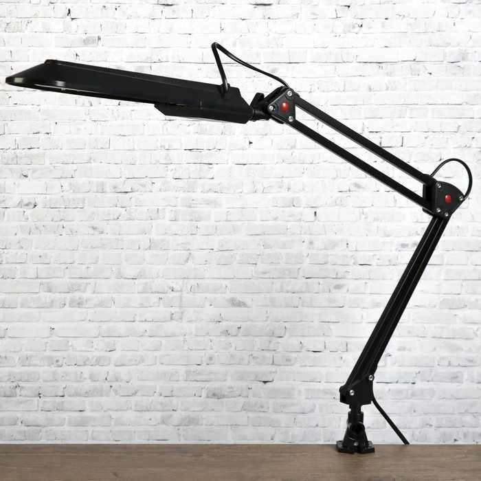 Светильник с держателем