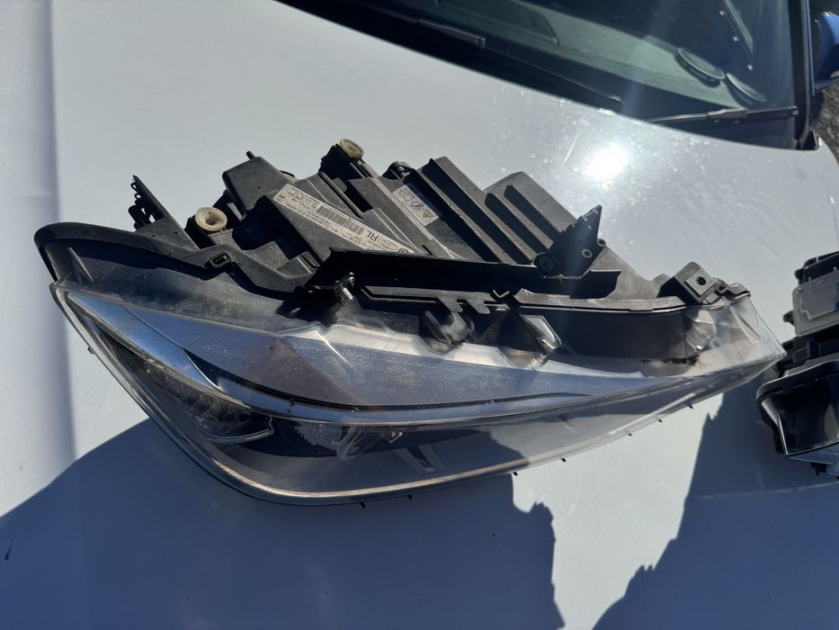 Фарове ксенон бмв ф30 ф31