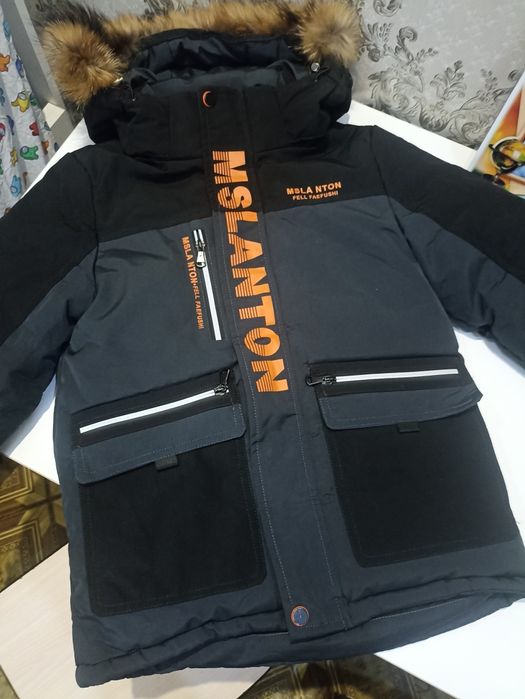 Продам куртку 134 р Зима
