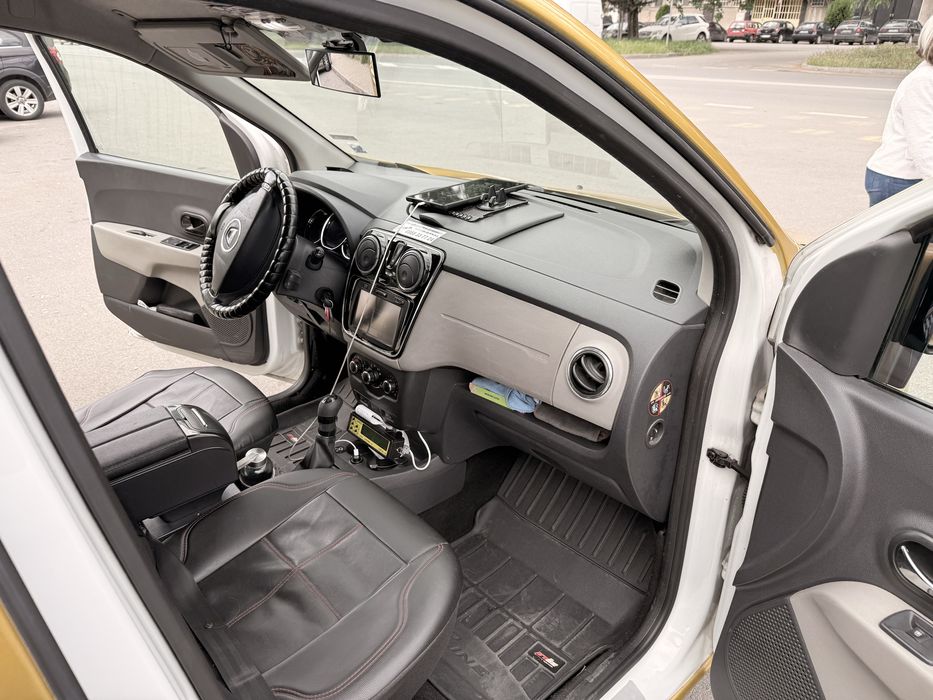 Дачиа Lodgy 2015