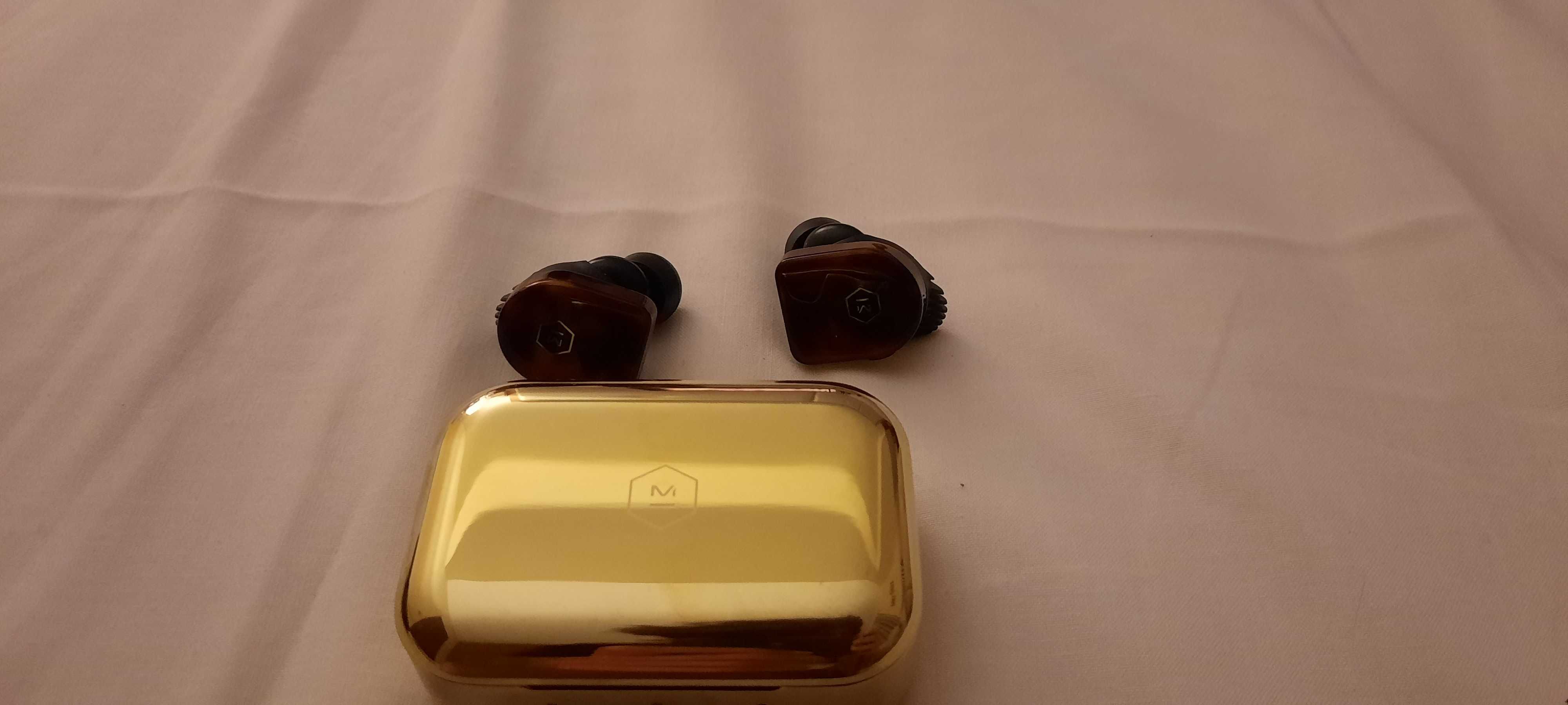 Master and Dynamic MW07 Plus tortoise shell earbuds