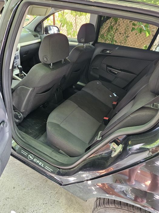 Opel astra h 1.6