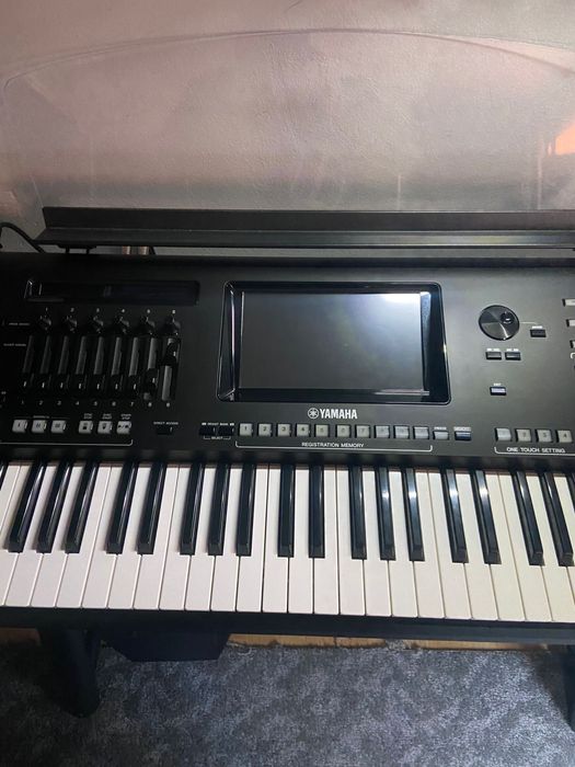 Yamaha Genos 1 impecabil!