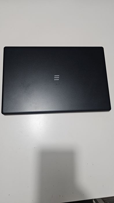 Laptop CEPTER Amd Ryzen 7 5700U 16gb rami