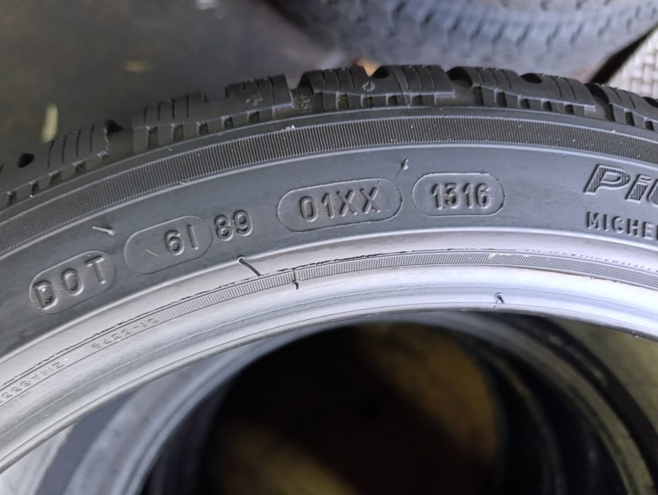 Anvelope de iarnă 235 40 18 Michelin