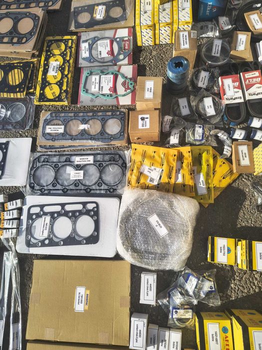 Garnituri chiuloase,pistoane motor JCB,KOMATSU,VOLVO,ETC.