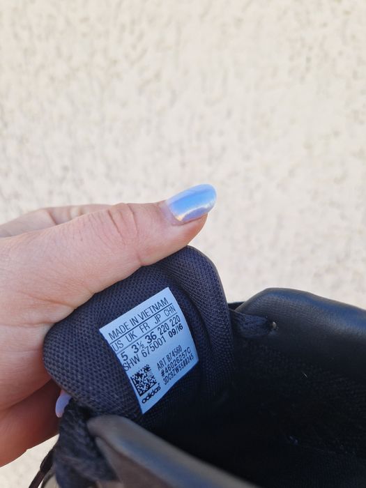 Adidași Adidas marimea 36