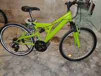 Bicicleta full suspension