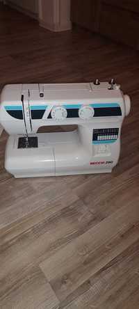 Oferta Masina de cusut Model Necchi Noua290