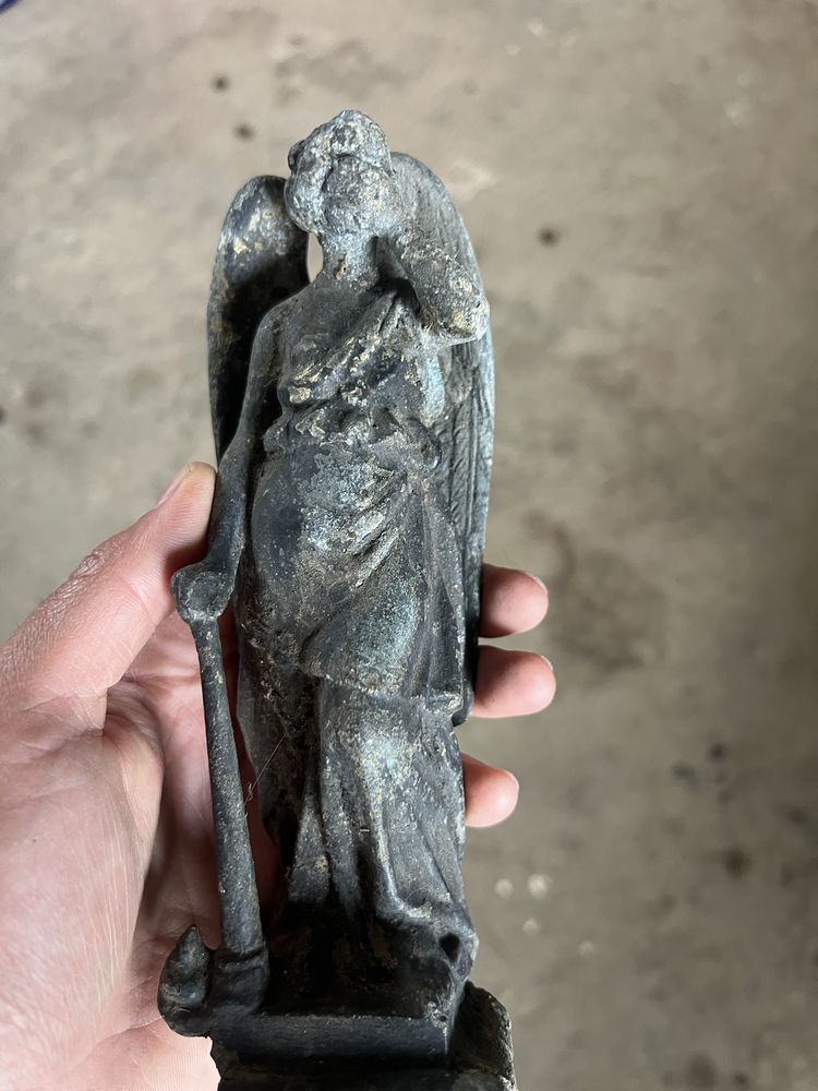 Statueta/statuieta inger bronz veche