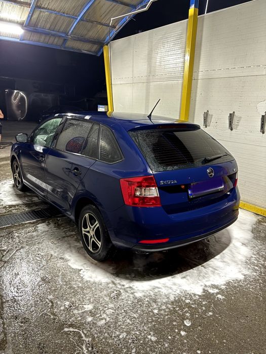Vând Skoda rapid GPL