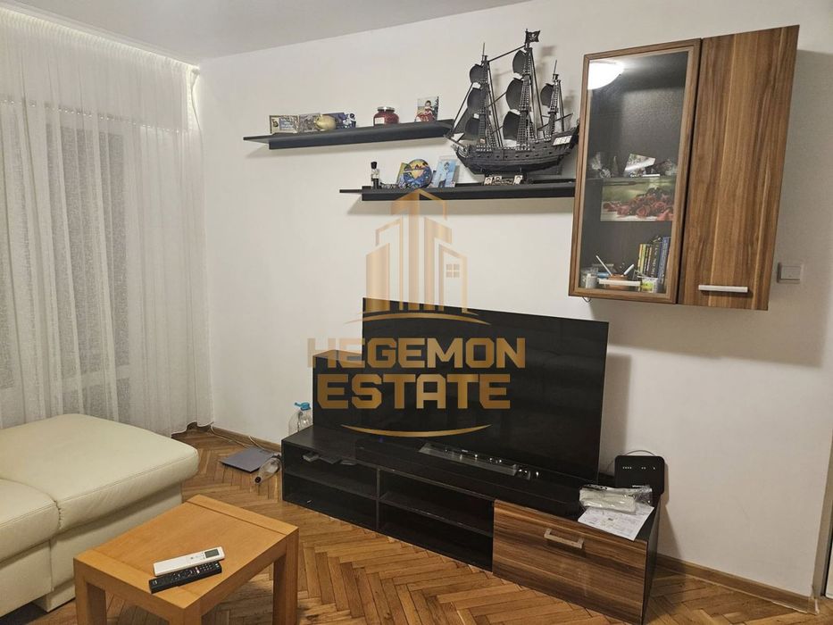 Продава се Четиристаен апартамент в Варна, Цветен квартал - 86 кв.м за 2456 €/кв.м - Снимка #2