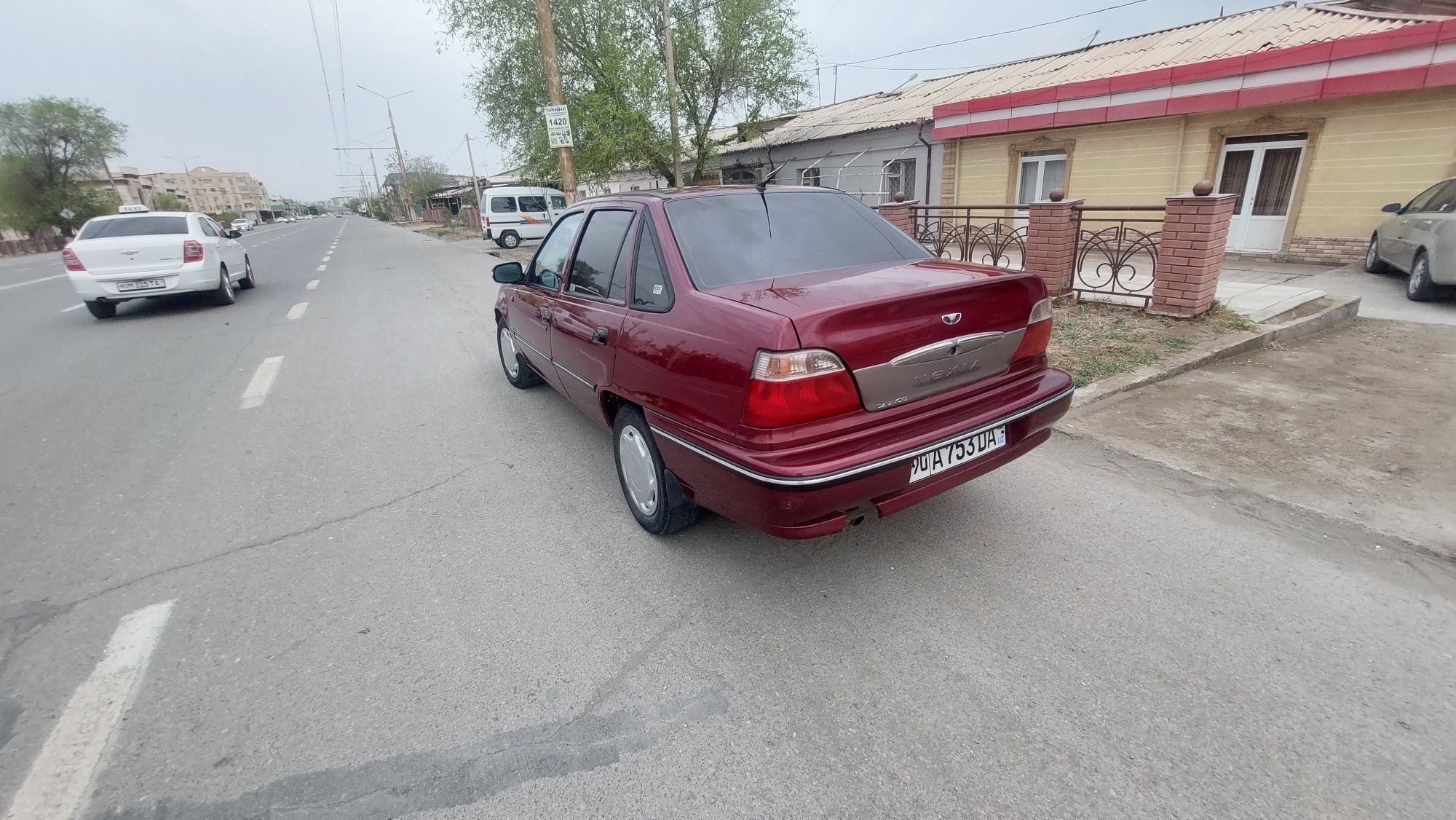 Daewoo     Nexia