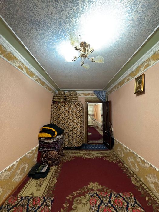 3-xonali katta xonadon sotiladi.