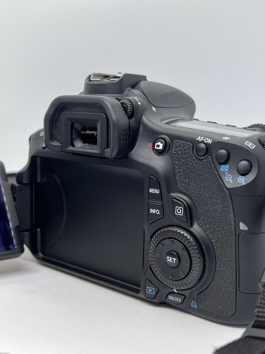 Canon eos 60d с объективами 18-55mm и 17-85mm