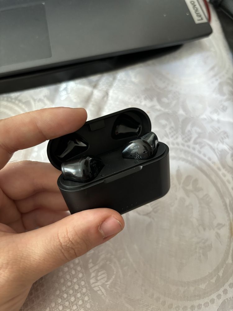 Casti JVC true wireless earbuds