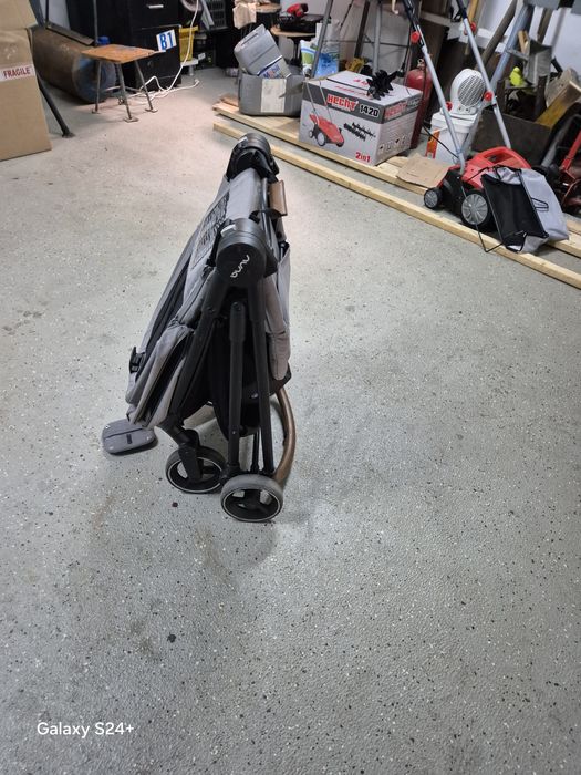 Vand carucior nuna ixxa