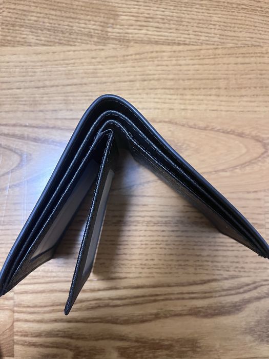 Продавам портмоне Louis Vuitton