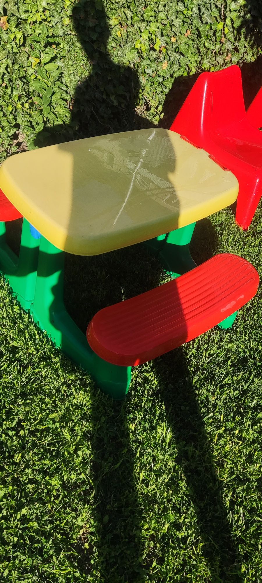 Лот от детски градински мебели