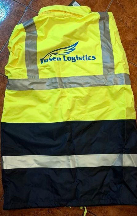 Geaca reflectorizanta cu gluga masura M