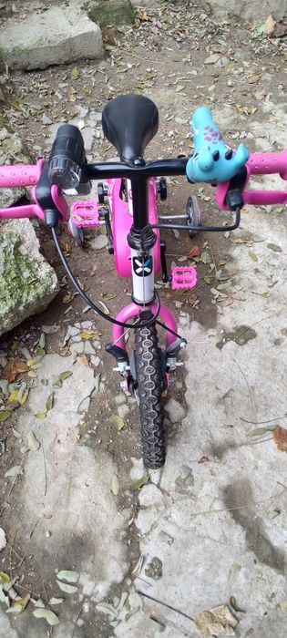 Bicicleta cu roti ajutatore