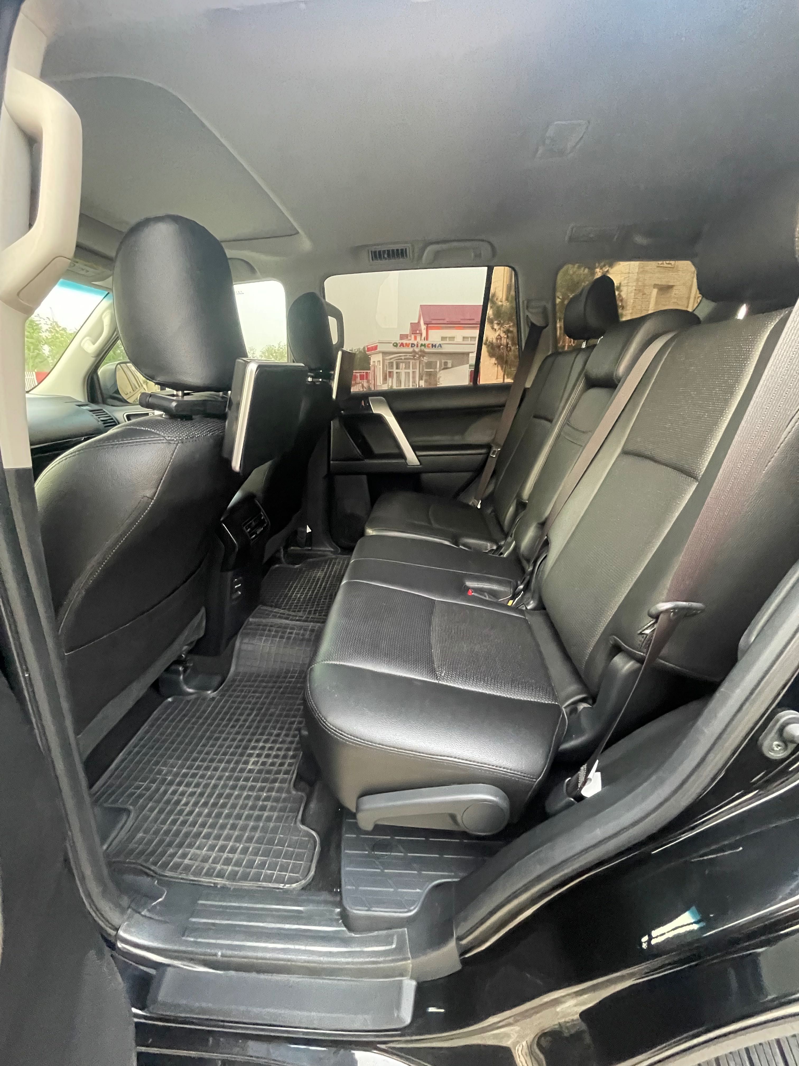 Toyota Land Cruiser Prado 150  4,0 л 2019 год