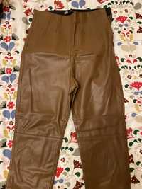 Pantaloni din piele ecologica Zara