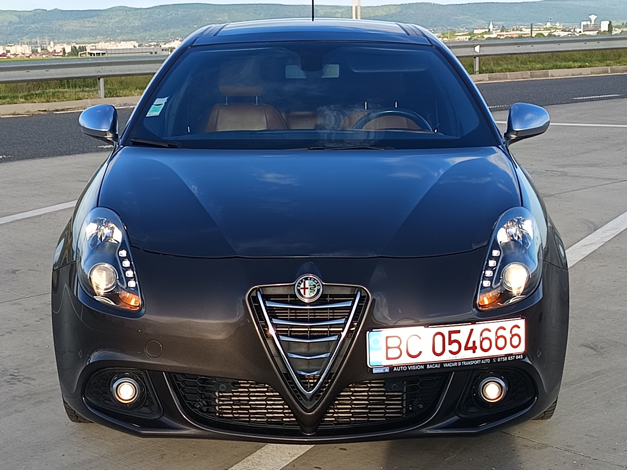 Alfa Romeo Giulietta ca nouă, foarte întreținută. Automată! 2.0 175cai